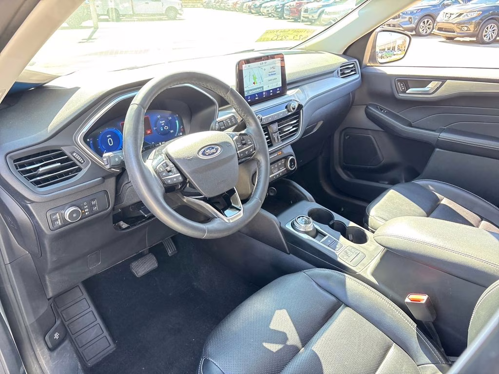 2022 Silver Metallic Ford Escape Plug-In Hybrid Titanium FWD SUV