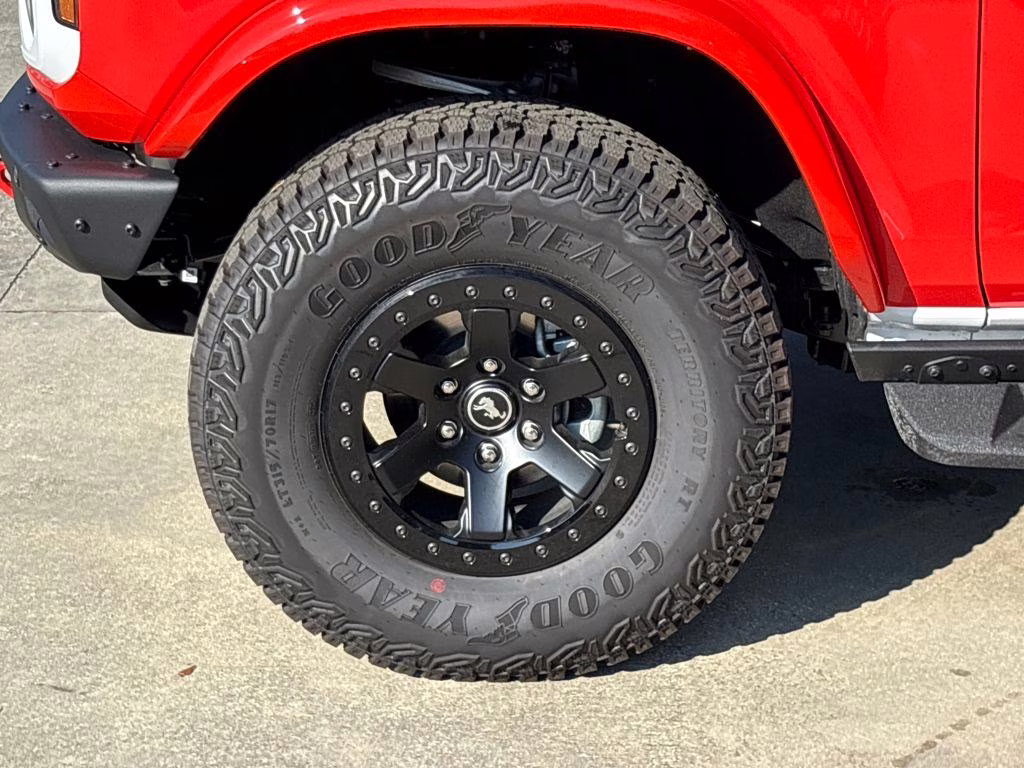 2025 Oxford White Ford Bronco Stroppe 4X4 SUV