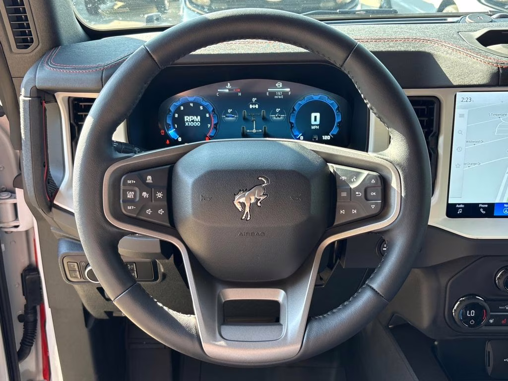 2025 Oxford White Ford Bronco Stroppe 4X4 SUV