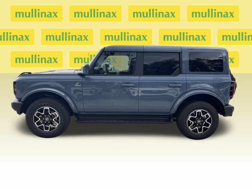 2025 Azure Gray Metallic Ford Bronco Outer Banks 4X4 SUV