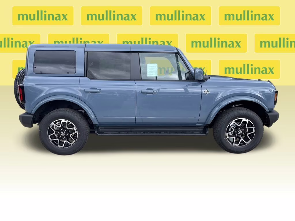 2025 Azure Gray Metallic Ford Bronco Outer Banks 4X4 SUV