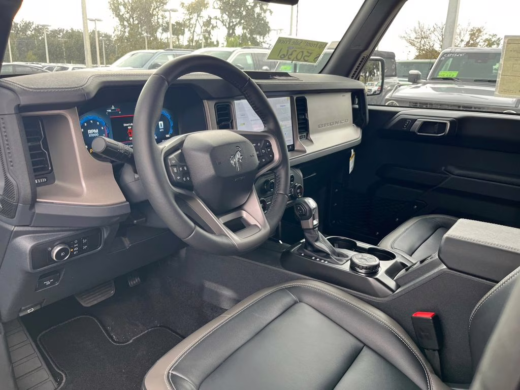 2025 Azure Gray Metallic Ford Bronco Outer Banks 4X4 SUV