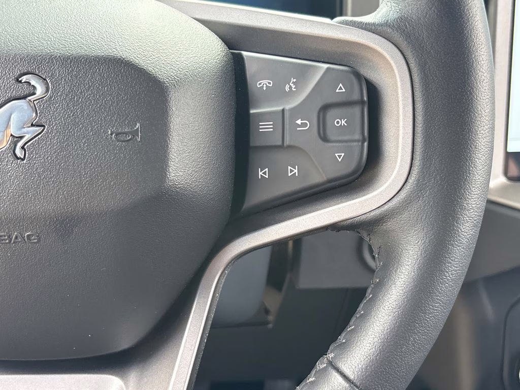 2025 Green Metallic Ford Bronco Outer Banks 4X4 SUV