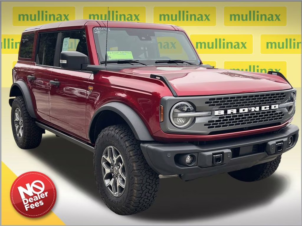 2025 Ruby Red Metallic Tinted Clearcoat Ford Bronco Badlands 4X4 SUV