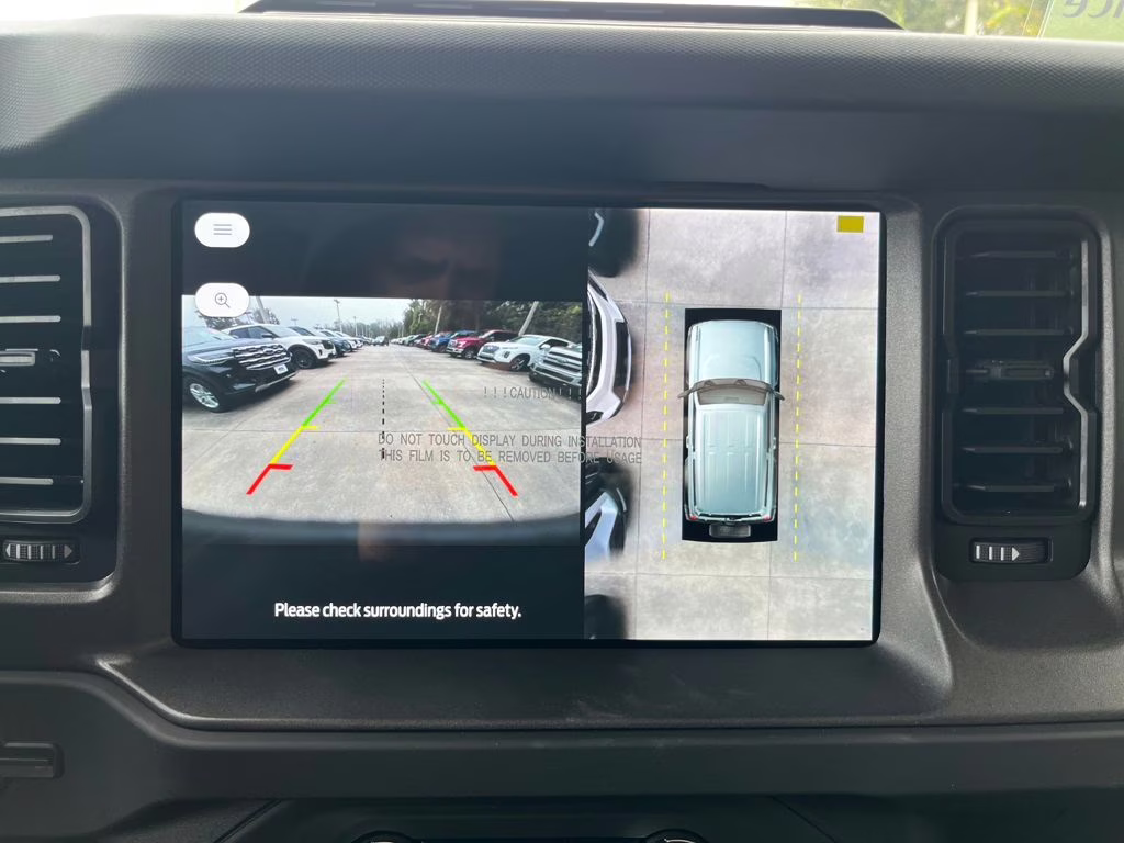 2025 Ruby Red Metallic Tinted Clearcoat Ford Bronco Badlands 4X4 SUV