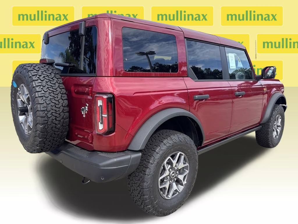 2025 Ruby Red Metallic Tinted Clearcoat Ford Bronco Badlands 4X4 SUV