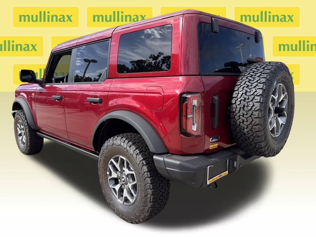2025 Ruby Red Metallic Tinted Clearcoat Ford Bronco Badlands 4X4 SUV
