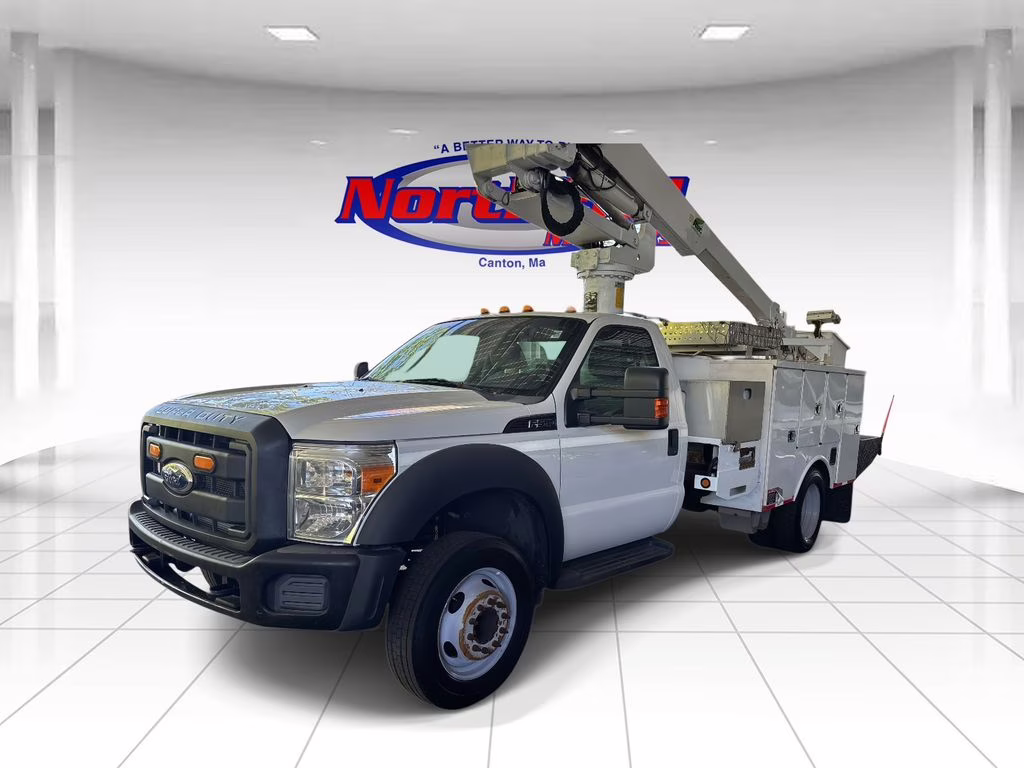 2012 Oxford White Ford Super Duty F-550 DRW XL RWD Chassis