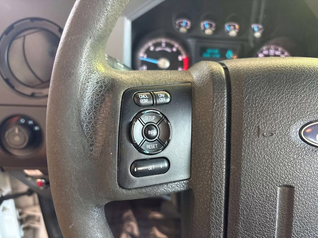 2012 Oxford White Ford Super Duty F-550 DRW XL RWD Chassis