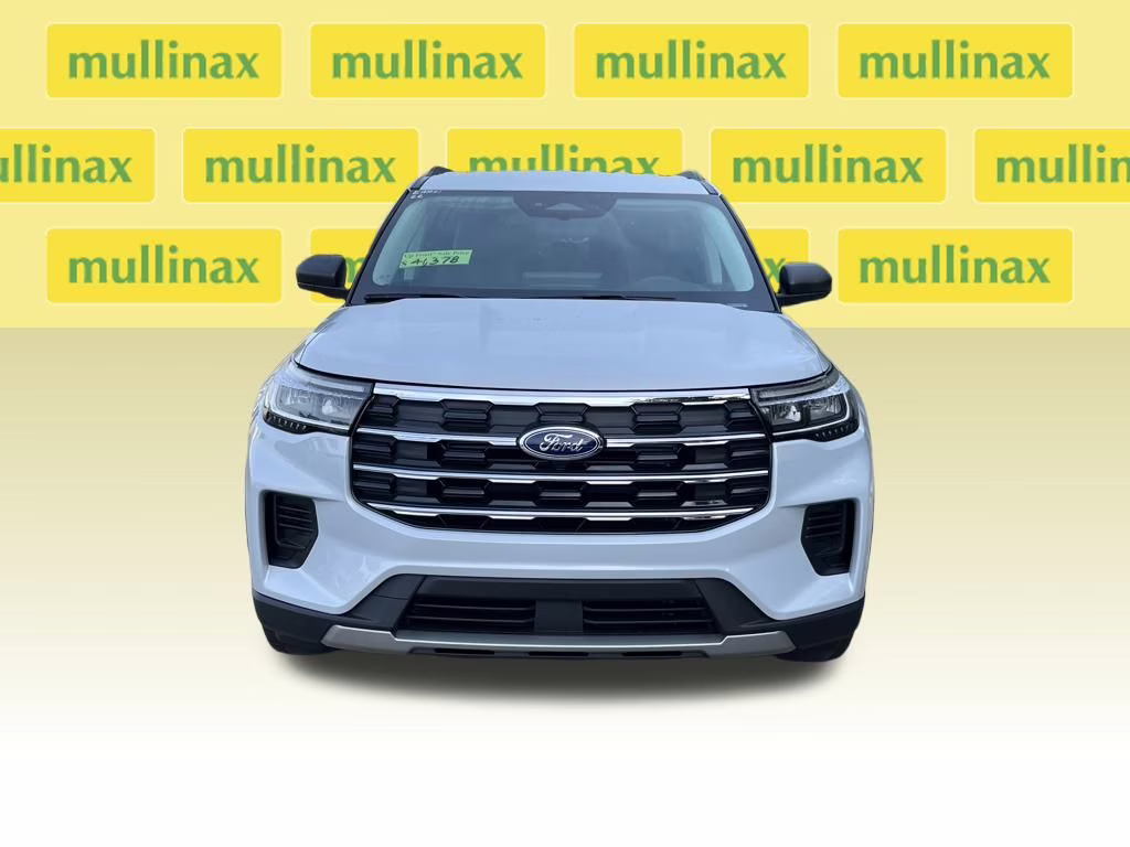 2026 Space White Metallic Ford Explorer Active RWD SUV