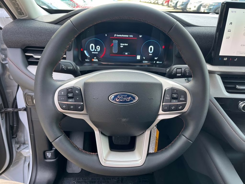 2026 Space White Metallic Ford Explorer Active RWD SUV