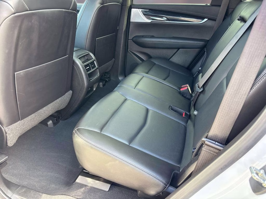 2023 Crystal White Cadillac XT5 Premium Luxury AWD SUV