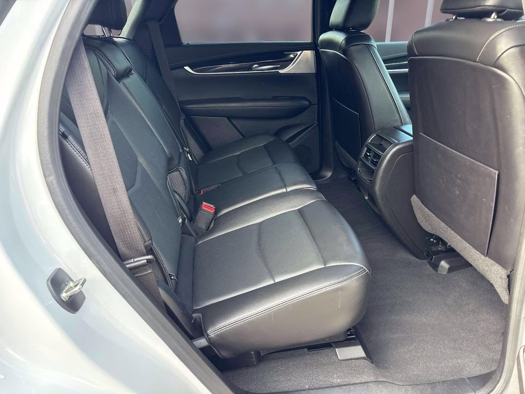 2023 Crystal White Cadillac XT5 Premium Luxury AWD SUV