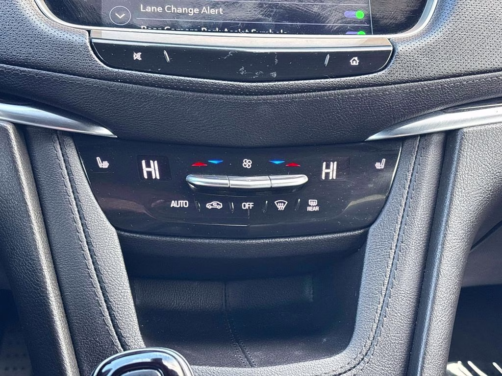 2023 Crystal White Cadillac XT5 Premium Luxury AWD SUV