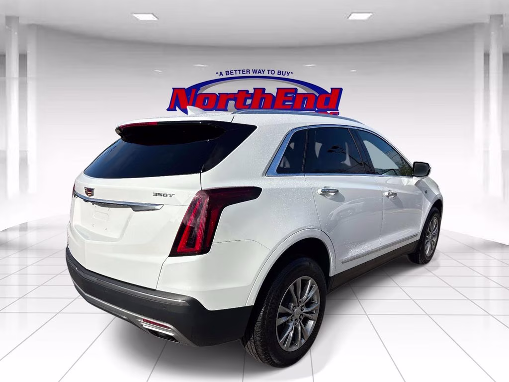 2023 Crystal White Cadillac XT5 Premium Luxury AWD SUV