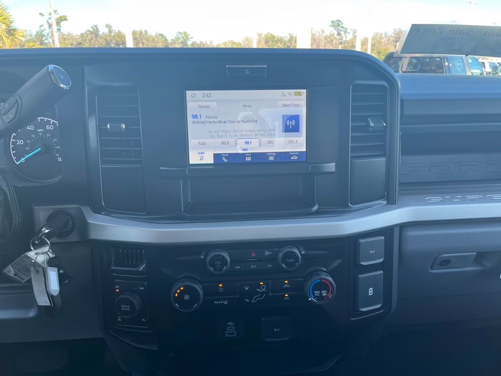 2026 Avalanche Ford Super Duty F-250 SRW XL 4X4 Truck