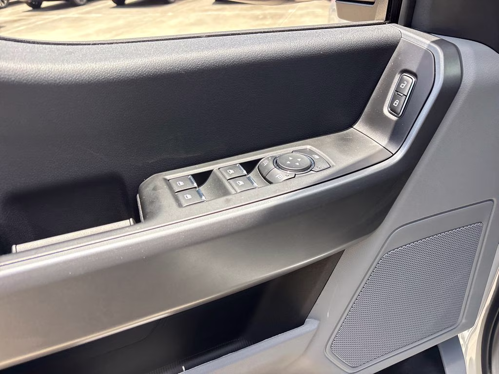 2026 Avalanche Ford Super Duty F-250 SRW XLT 4X4 Truck