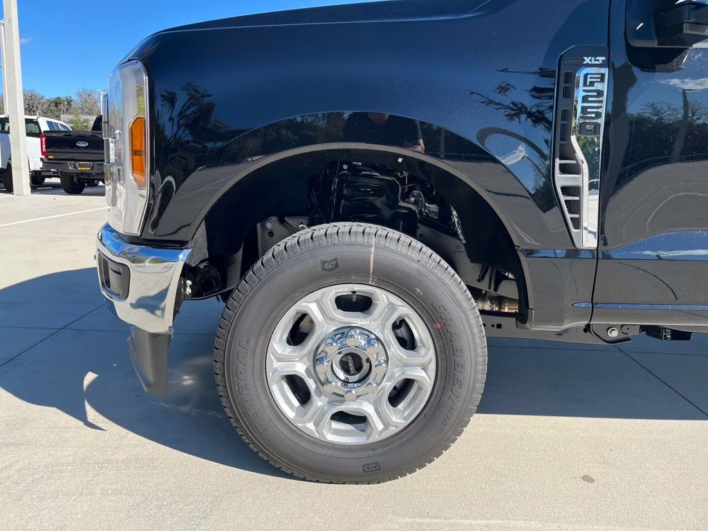 2026 Black Metallic Ford Super Duty F-250 SRW XLT 4X4 Truck
