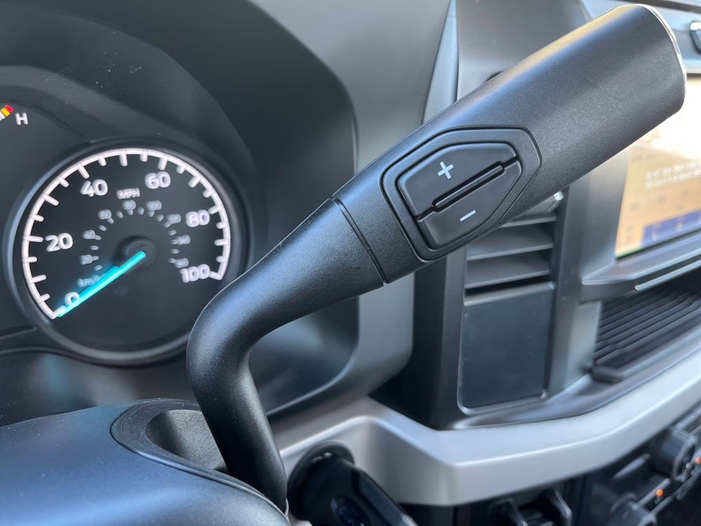 2026 Oxford White Ford Super Duty F-250 SRW XL 4X4 Truck