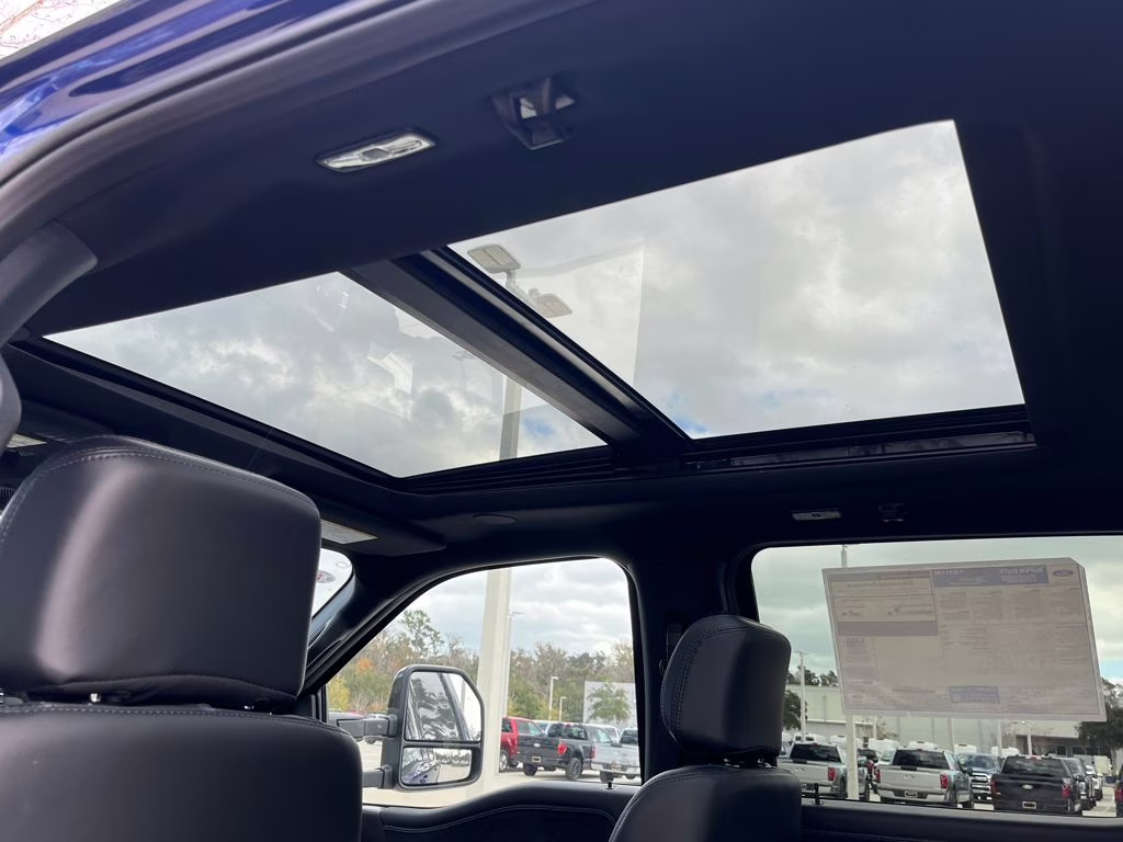 2026 Blue Metallic Ford Super Duty F-250 SRW Platinum 4X4 Truck