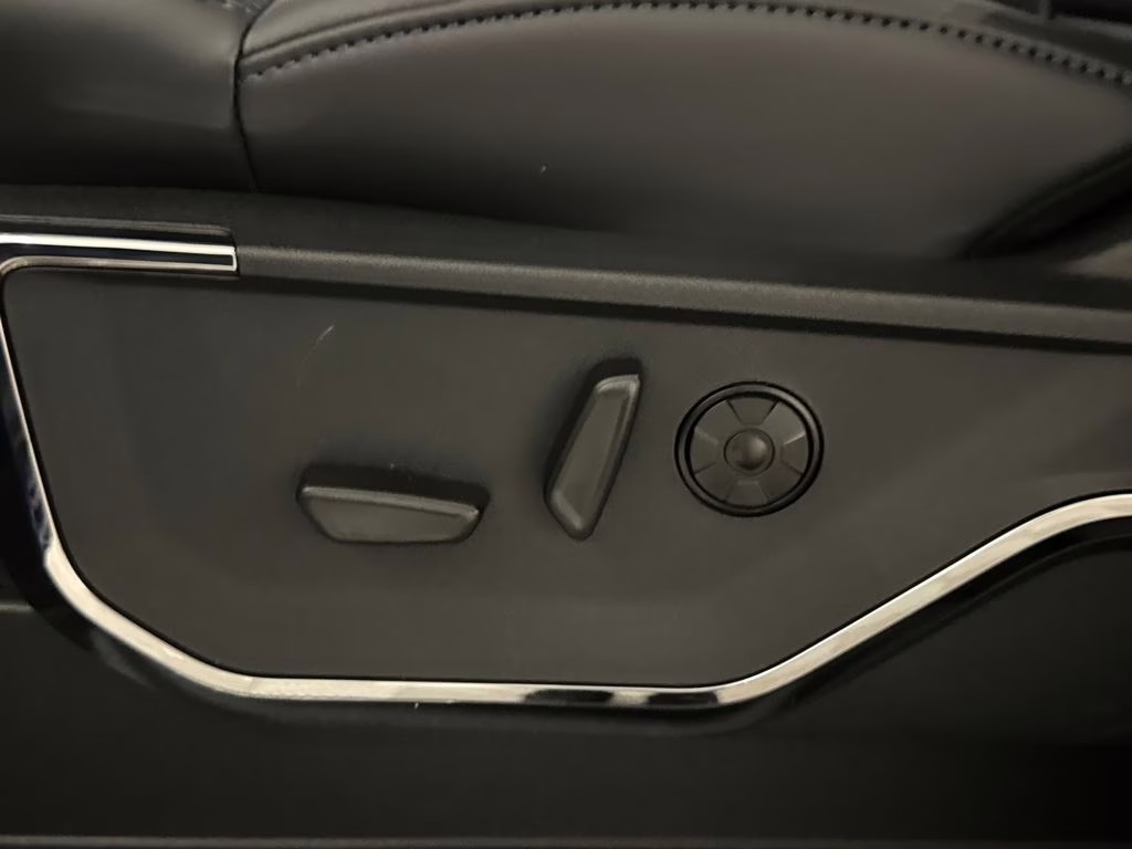 2026 Blue Metallic Ford Super Duty F-250 SRW Platinum 4X4 Truck