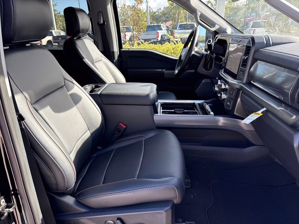 2025 Black Metallic Ford Super Duty F-250 SRW Lariat 4X4 Truck