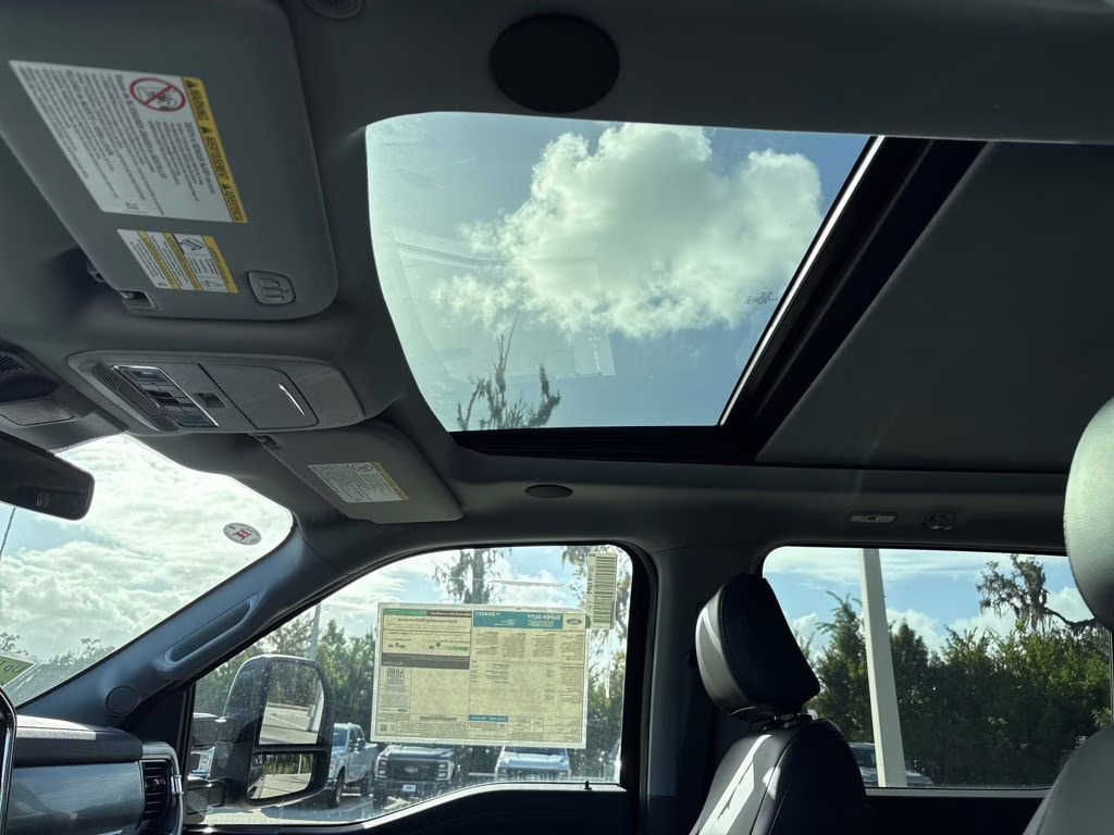 2025 Black Metallic Ford Super Duty F-250 SRW Lariat 4X4 Truck