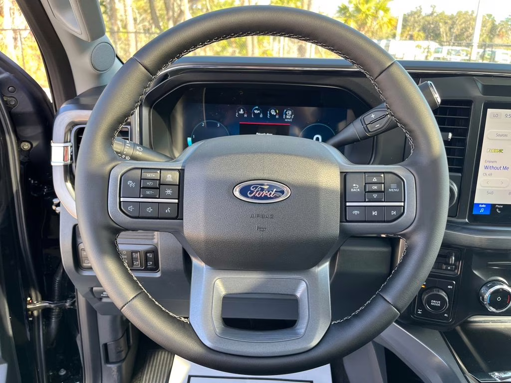 2026 Agate Black Metallic Ford Super Duty F-250 SRW Lariat 4X4 Truck