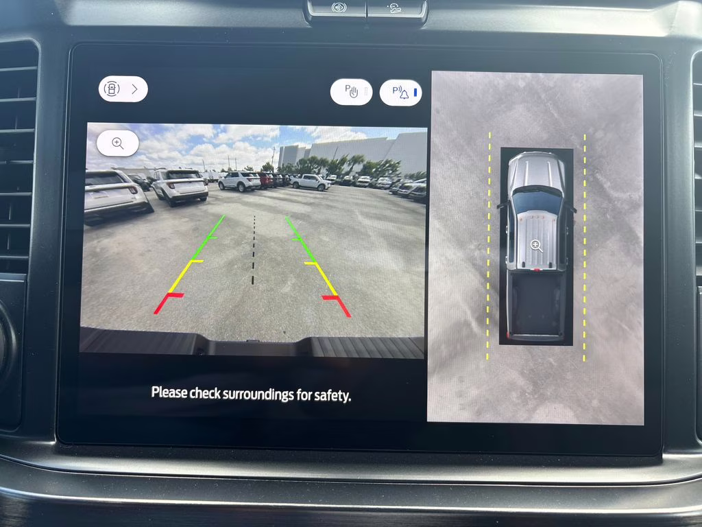 2026 White Metallic Ford Super Duty F-250 SRW Lariat 4X4 Truck