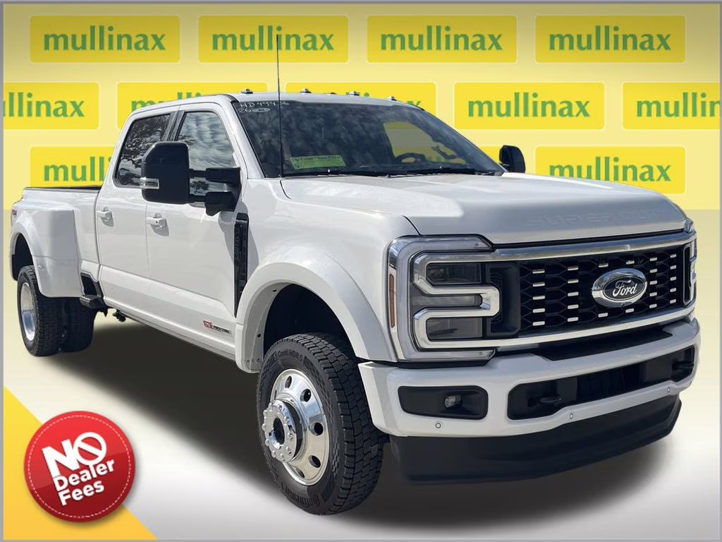 2026 Star White Metallic Tri-Coat Ford Super Duty F-450 DRW Platinum 4X4 Truck