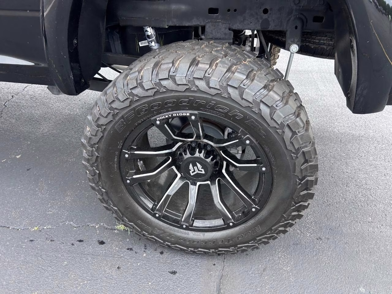 2024 Diamond Black Crystal Pearlcoat Ram 2500 Laramie 4X4 Truck