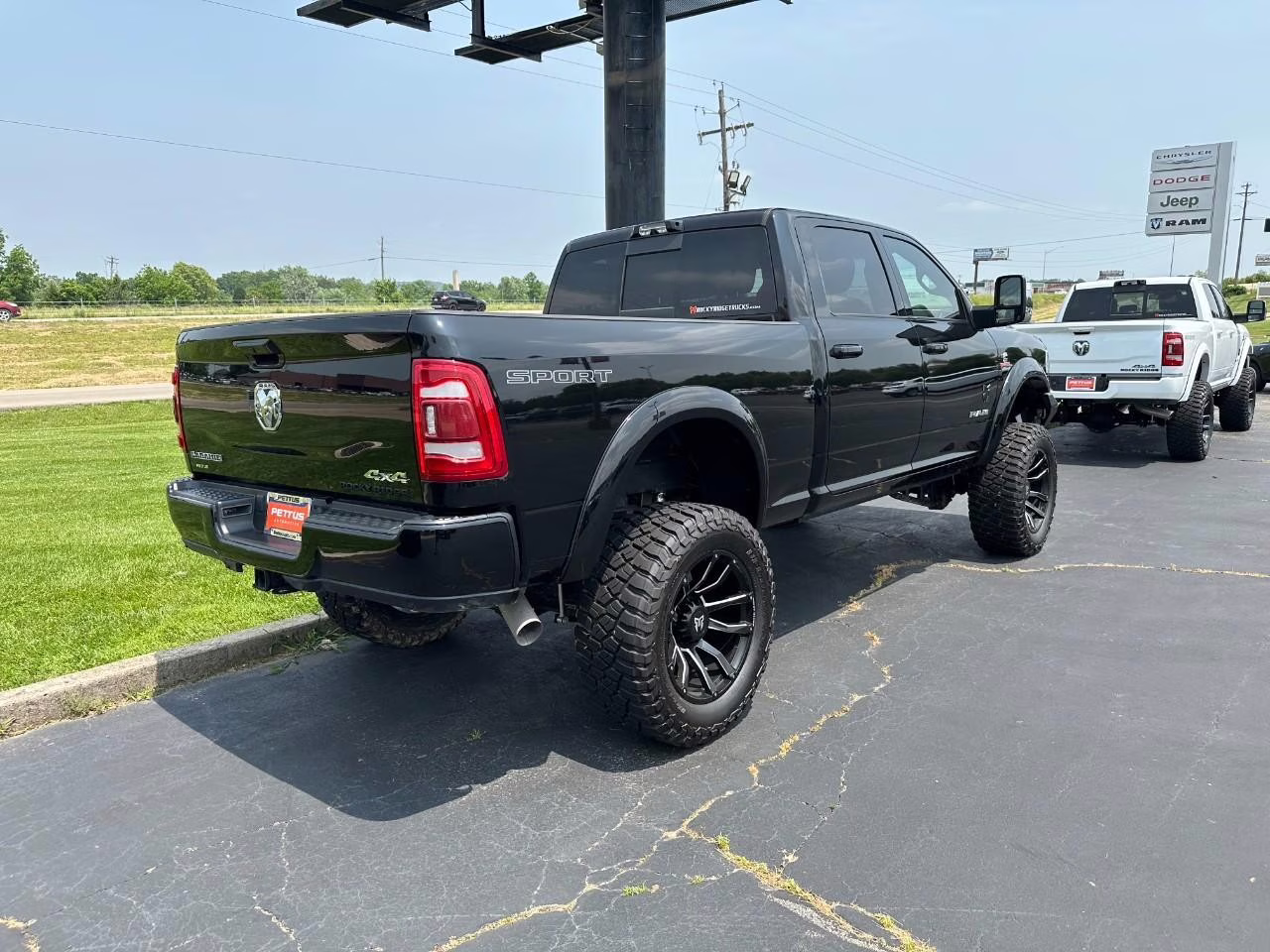 2024 Diamond Black Crystal Pearlcoat Ram 2500 Laramie 4X4 Truck
