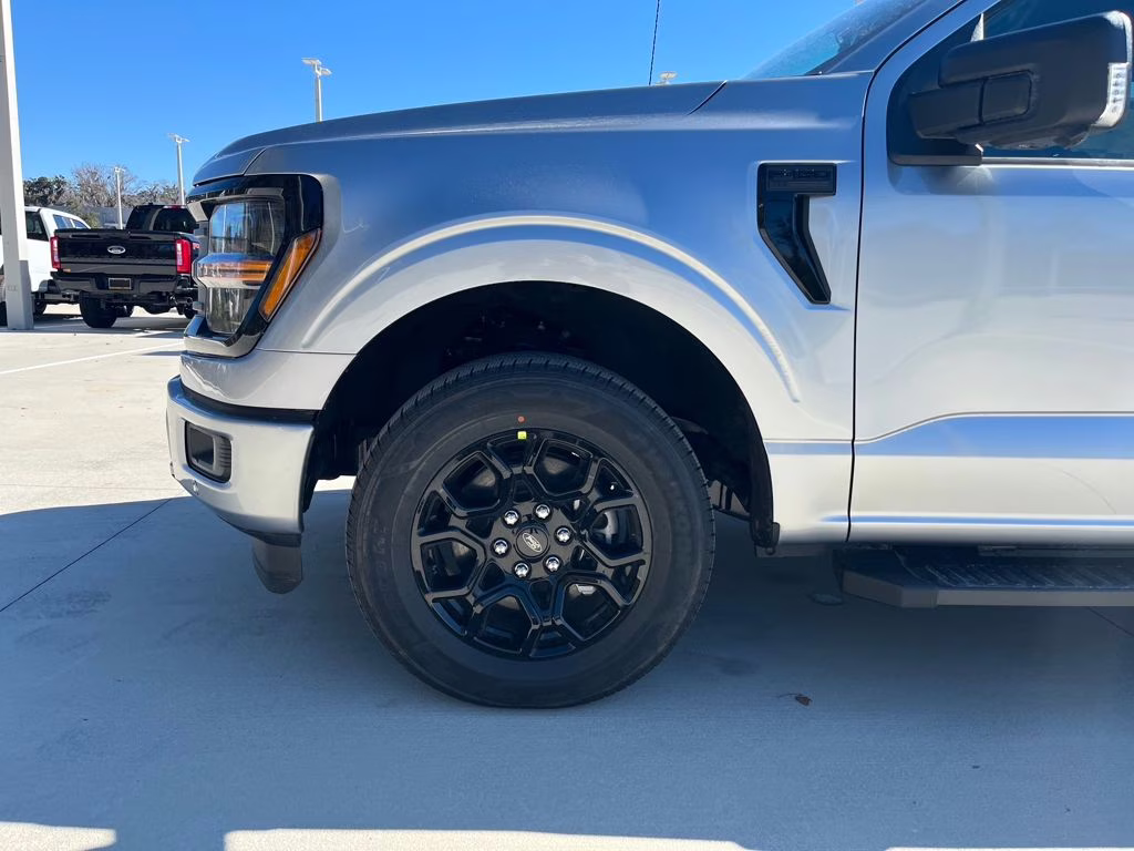 2026 Iconic Silver Metallic Ford F-150 XLT RWD Truck