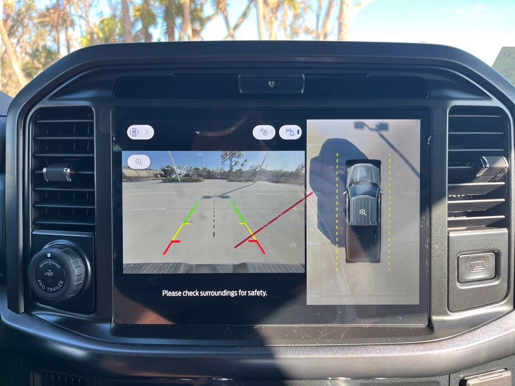 2026 Star White Metallic Tri-Coat Ford F-150 Lariat 4X4 Truck