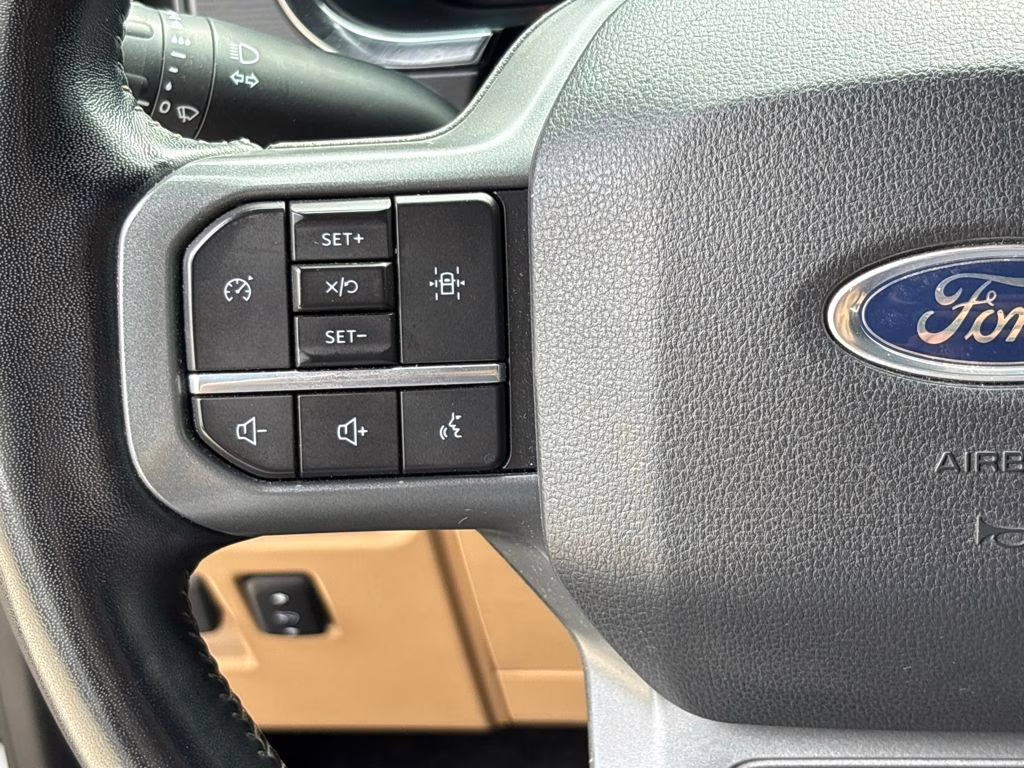 2022 White Metallic Ford F-150 Lariat 4X4 Truck