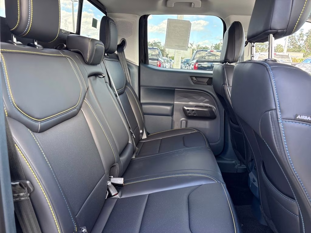 2025 Shadow Black Ford Maverick Lobo AWD Truck