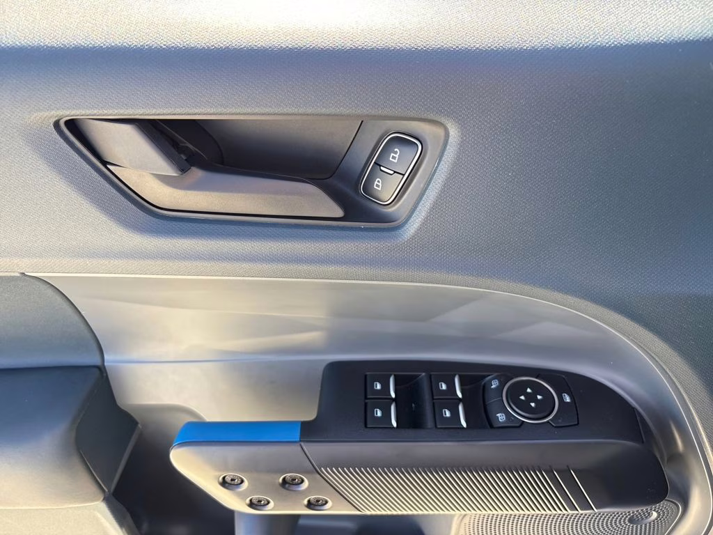 2026 Space White Metallic Ford Maverick Lobo Standard AWD Truck