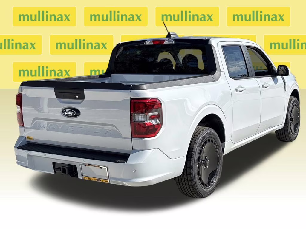 2026 Space White Metallic Ford Maverick Lobo Standard AWD Truck