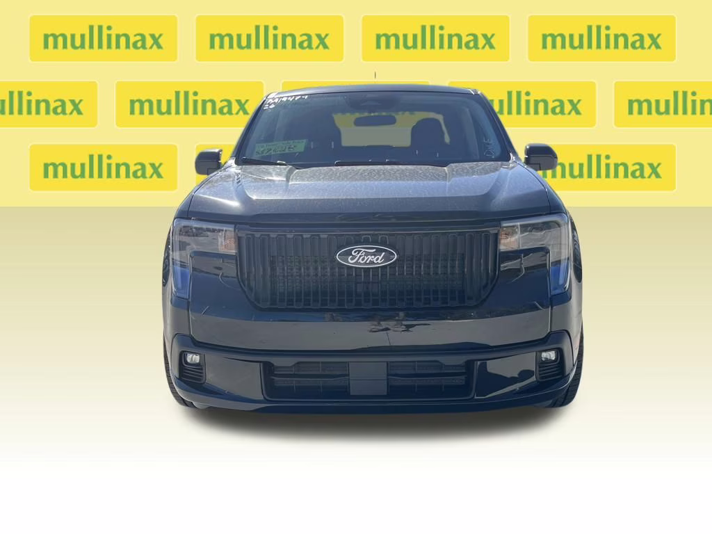 2026 Shadow Black Ford Maverick Lobo Standard AWD Truck