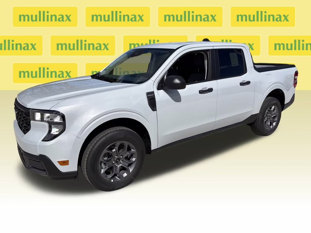 2025 Space White Metallic Ford Maverick XLT AWD Truck