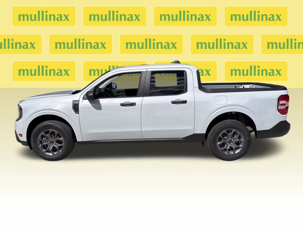 2025 Space White Metallic Ford Maverick XLT AWD Truck