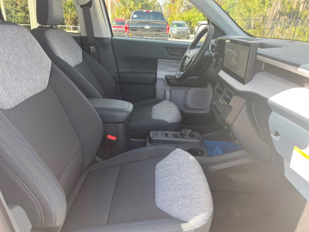 2026 Oxford White Ford Maverick XLT AWD Truck