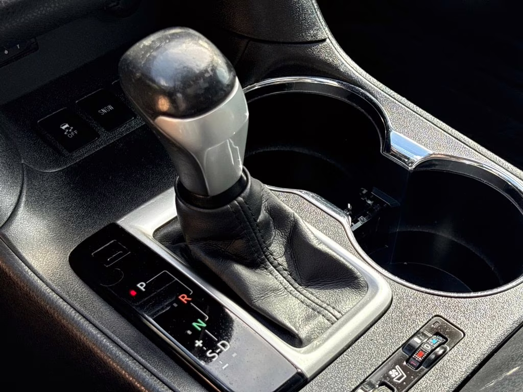 2015 Silver Sky Metallic Toyota Highlander Limited FWD SUV