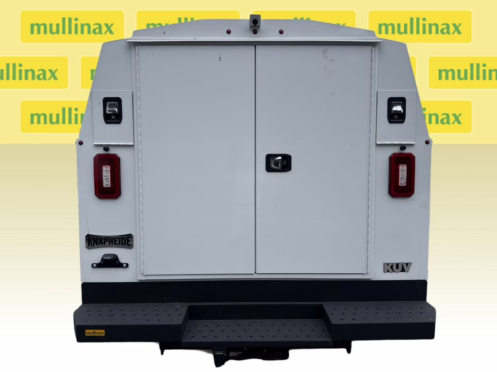 2026 Oxford White Ford E-350SD Base RWD Truck