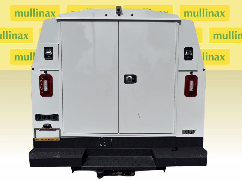 2026 Oxford White Ford E-350SD Base RWD Truck