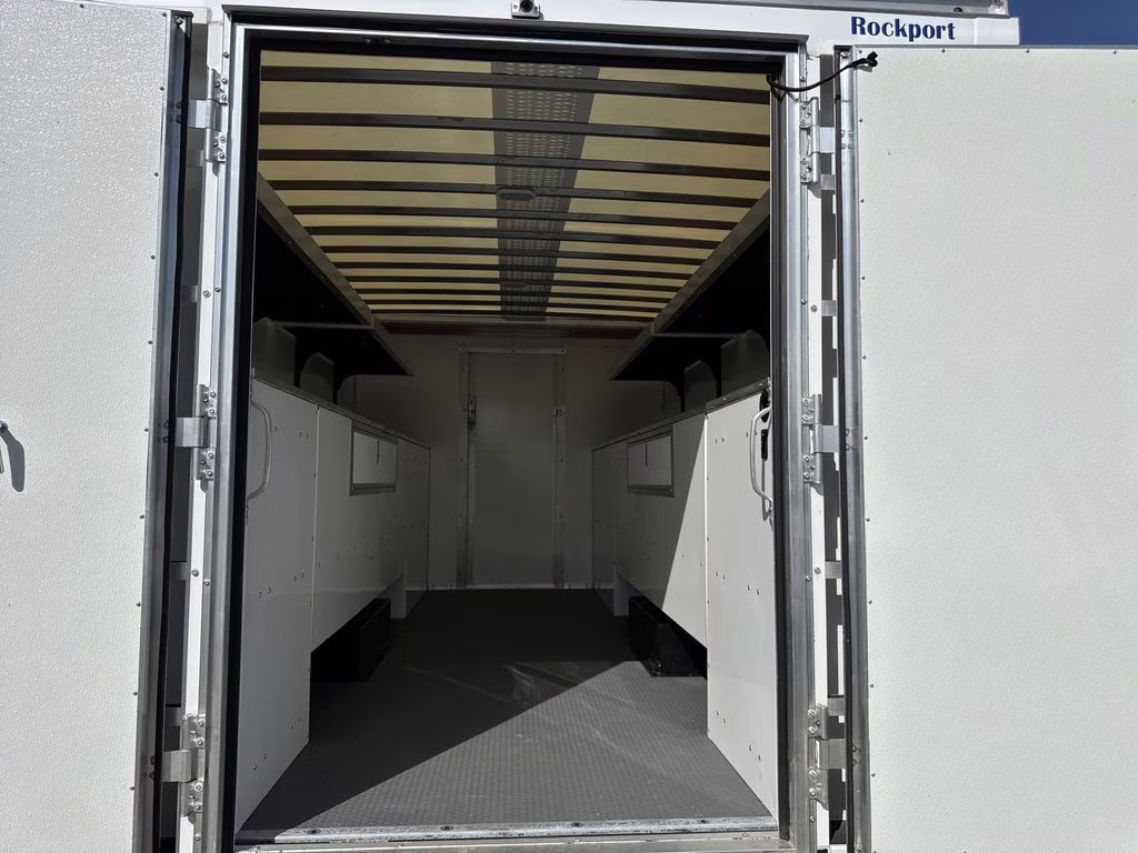 2025 Oxford White Ford E-450SD Base RWD Truck