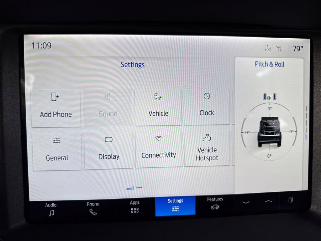 2025 Azure Gray Metallic Tri-Coat Ford Bronco Base 4X4 SUV