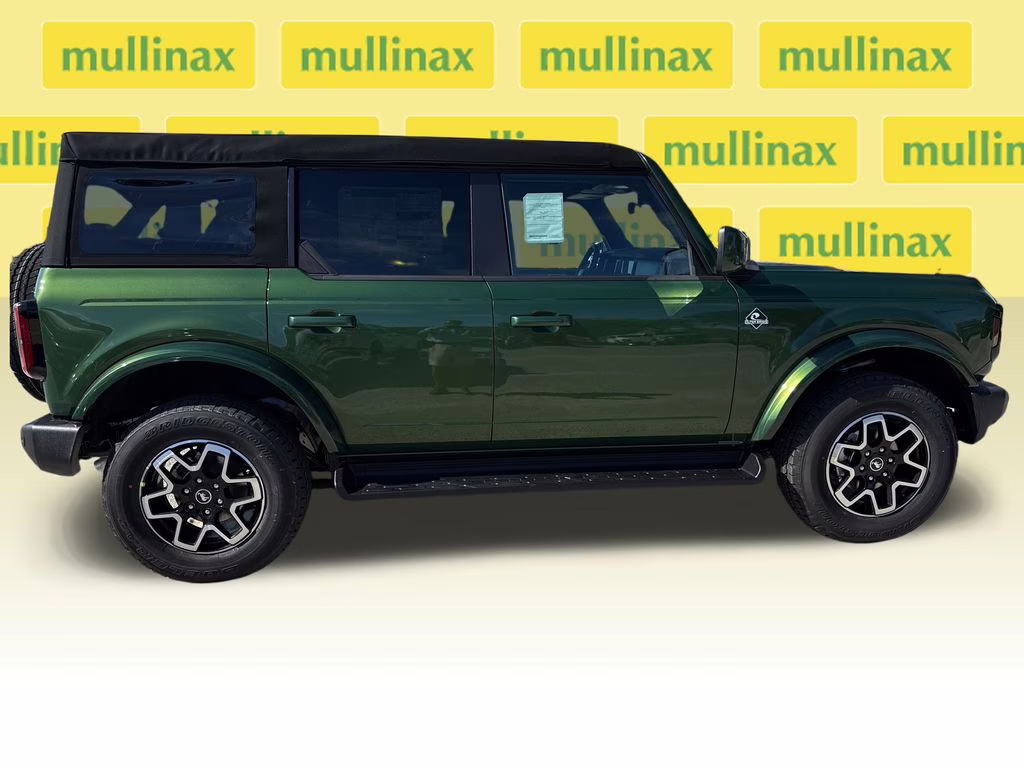 2025 Eruption Green Metallic Ford Bronco Outer Banks 4X4 SUV