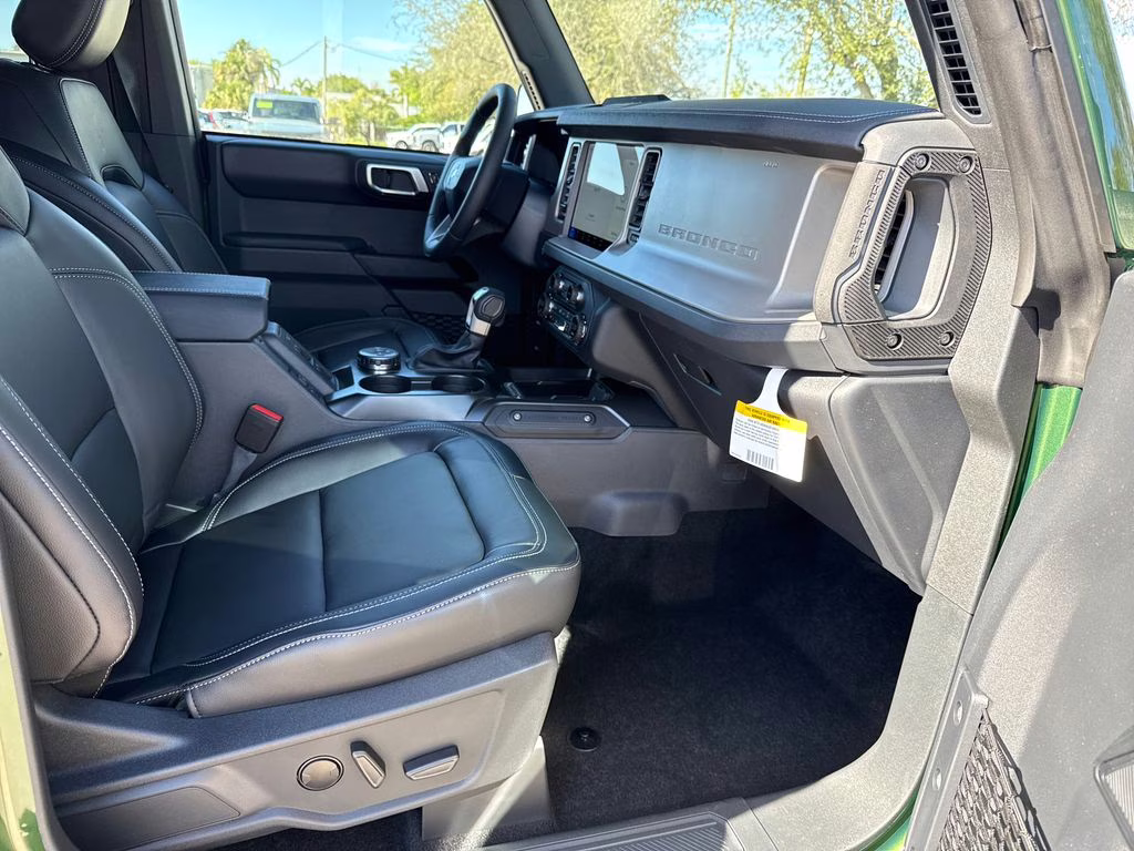 2025 Eruption Green Metallic Ford Bronco Outer Banks 4X4 SUV