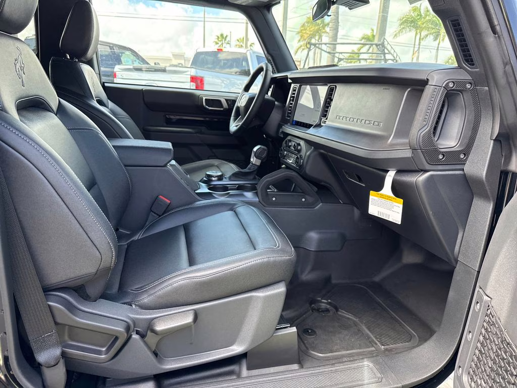 2025 Shadow Black Ford Bronco Badlands 4X4 SUV